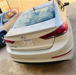 هیۆندای ئەلەنترا